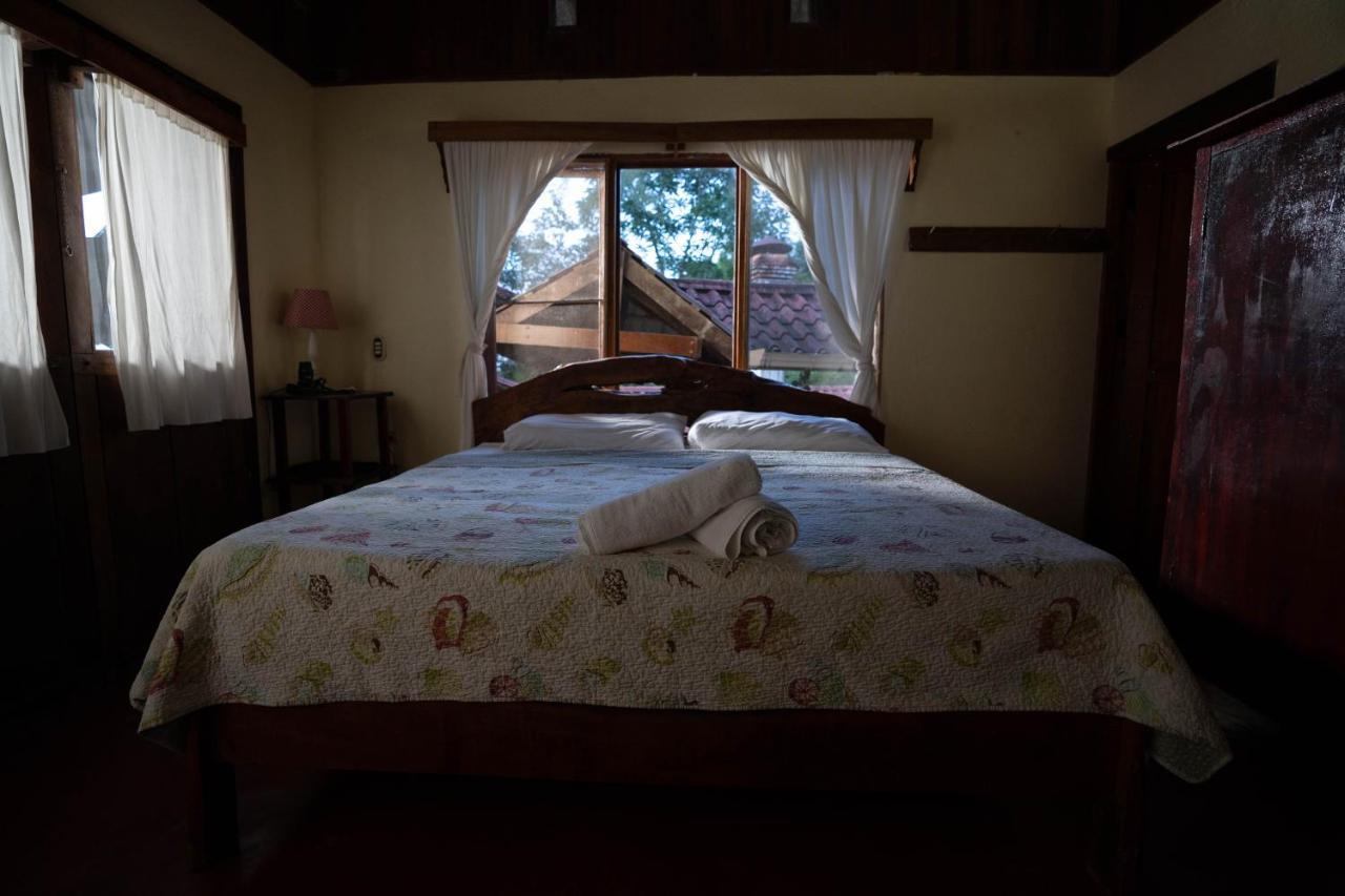 Princesa De La Luna Ecolodge ラ・フォルトゥナ エクステリア 写真