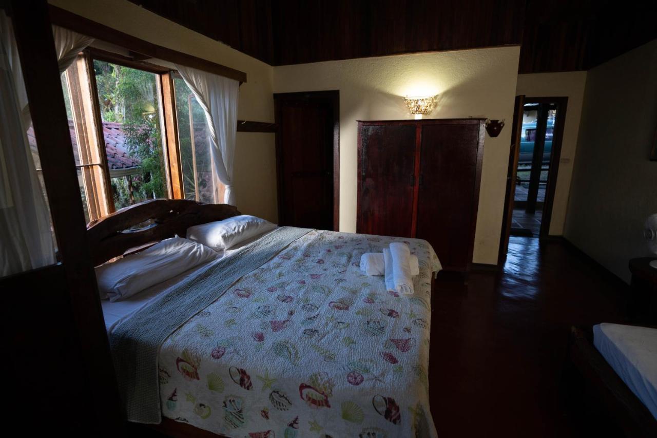 Princesa De La Luna Ecolodge ラ・フォルトゥナ エクステリア 写真
